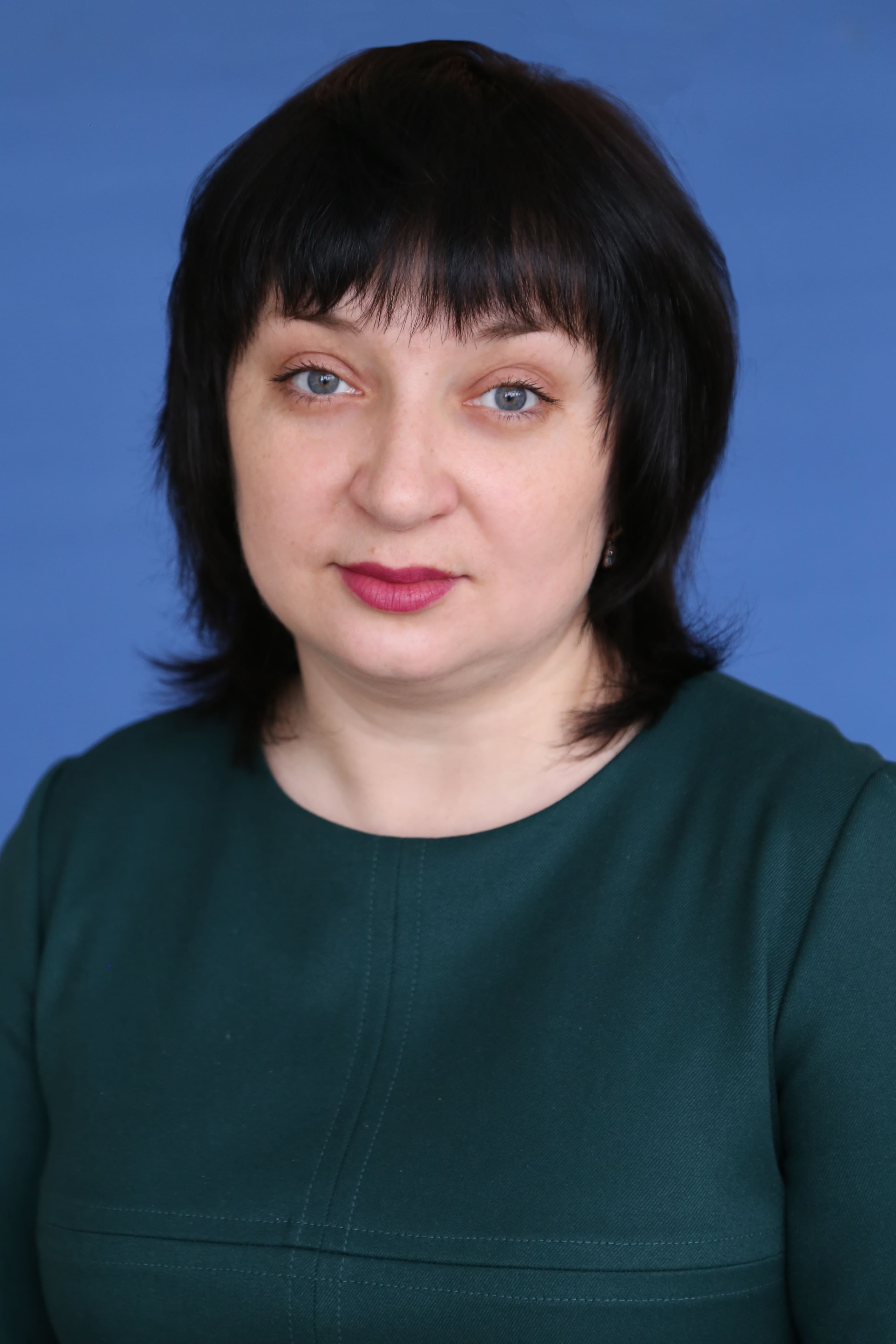 Землянова Наталья Владимировна.